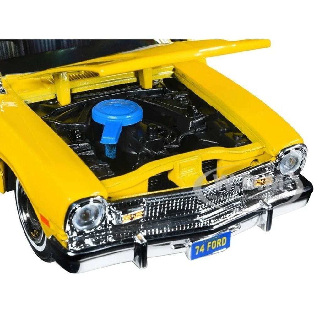 1974 FORD‎ MAVERICK YELLOW 1/24 DIECAST MODEL CAR BY MOTORMAX 73326